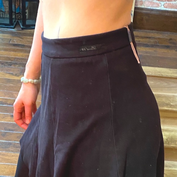 30% OFF BUNDLES! SUEDE STRETCH BLACK SUIT SKIRT - Picture 5 of 13